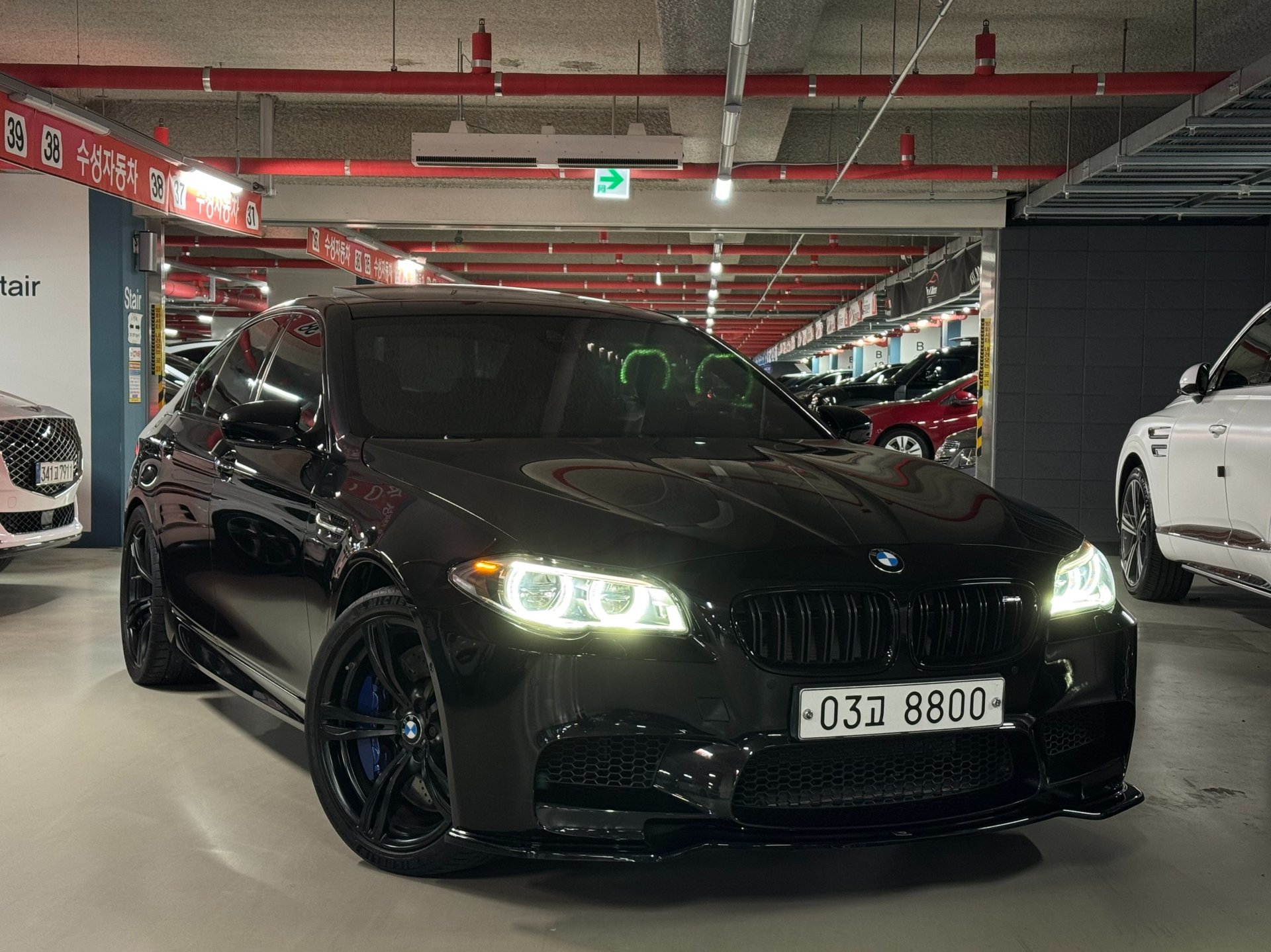 BMW M5 - View 1
