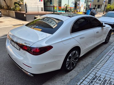 MERCEDES-BENZ E-CLASS - 3