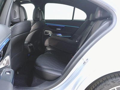 صورة مصغرة 32 لـ 2025 Mercedes-BENZ E-CLASS