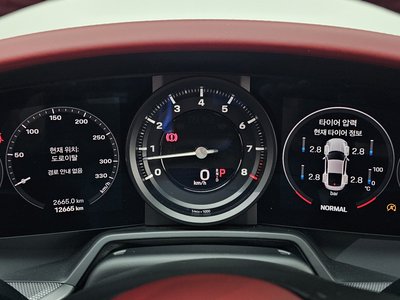 PORSCHE 911 - 8