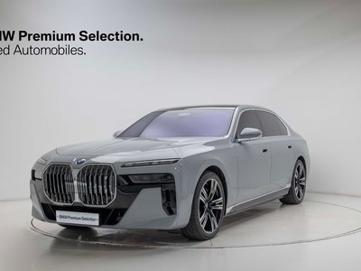BMW I7 - 1