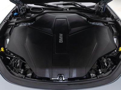 BMW I7 - 7