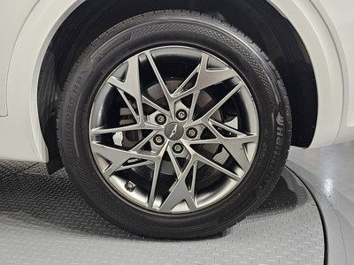 صورة 8 لـ 2021 Genesis GV70