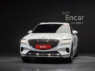 2024 Genesis GV70 photo 2