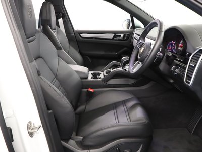 PORSCHE CAYENNE - 10
