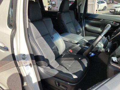2022 Toyota ALPHARD photo 6