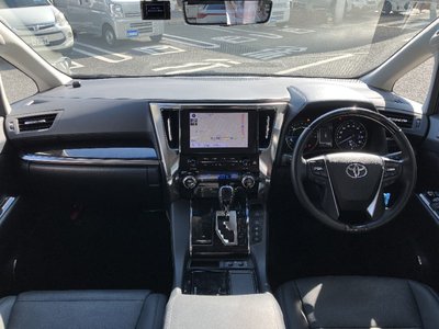 2022 Toyota ALPHARD photo 7