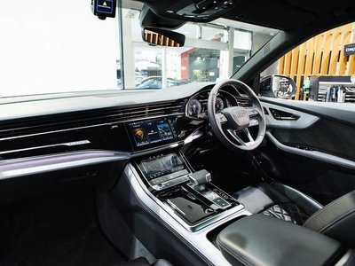 2023 AUDI Q8 photo 10