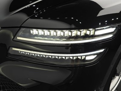 GENESIS G80 (RG3) - 9
