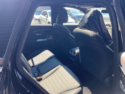 2025 Mercedes-BENZ GLC — миниатюра 14