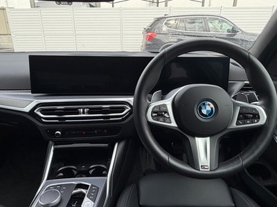 BMW 3 SERIES - 4