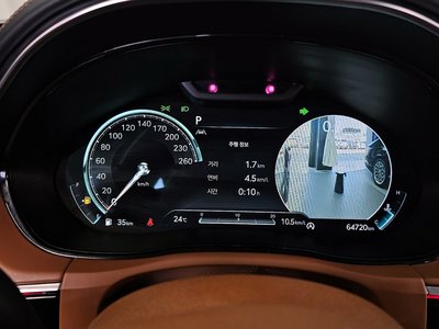 صورة 8 لـ 2021 Genesis GV70