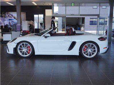 PORSCHE 718 SPYDER - 4