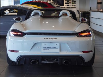 PORSCHE 718 SPYDER - 3