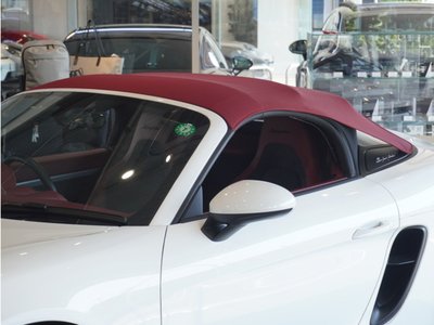 PORSCHE 718 SPYDER - 7