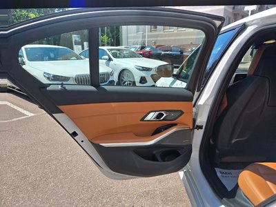 صورة مصغرة 22 لـ 2020 BMW 3 SERIES