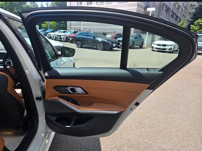 صورة مصغرة 28 لـ 2020 BMW 3 SERIES