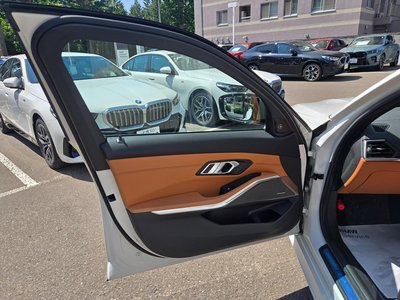صورة مصغرة 25 لـ 2020 BMW 3 SERIES