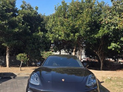 PORSCHE PANAMERA - 1