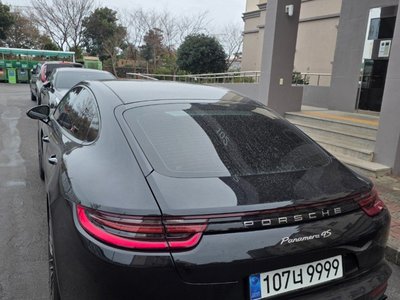 PORSCHE PANAMERA - 5