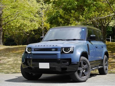 LAND ROVER DEFENDER - 1