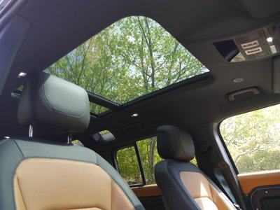 LAND ROVER DEFENDER - 9