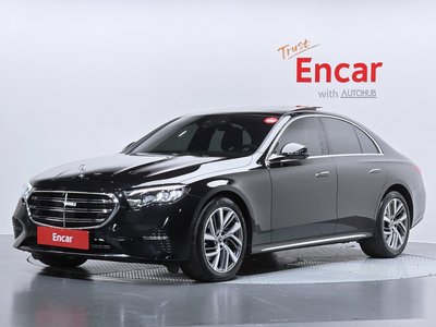 MERCEDES-BENZ E-CLASS - 1