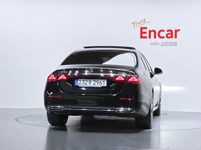 MERCEDES-BENZ E-CLASS - 3