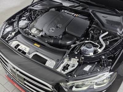 MERCEDES-BENZ E-CLASS - 7