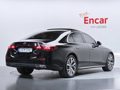 MERCEDES-BENZ E-CLASS - 4