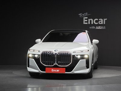BMW 7 SERIES - 2