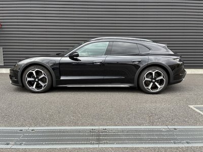 2024 Porsche TAYCAN photo 4