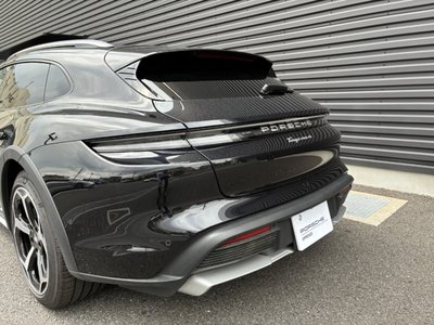 2024 Porsche TAYCAN photo 5