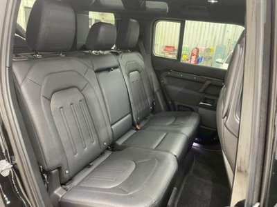 LAND ROVER DEFENDER - 10