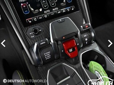 LAMBORGHINI URUS - 9