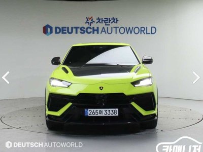 LAMBORGHINI URUS - 2