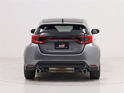 TOYOTA GR YARIS - 8