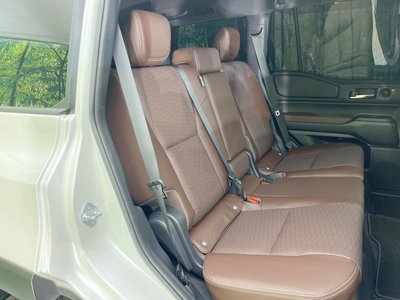 TOYOTA LAND CRUISER 250 - 9
