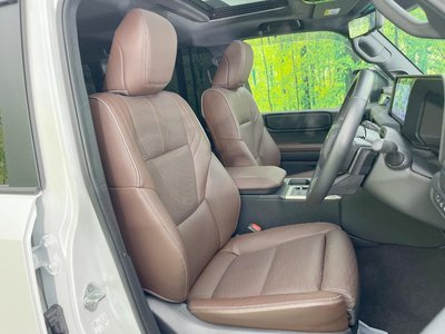 TOYOTA LAND CRUISER 250 - 8