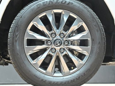 TOYOTA LAND CRUISER 300 - 3