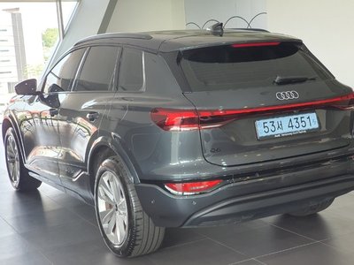 صورة 4 لـ 2025 AUDI Q6 E-TRON
