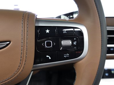 2025 Genesis GV70 thumbnail 29