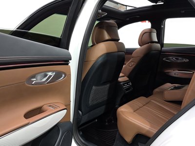 2025 Genesis GV70 thumbnail 17