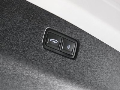 2025 Genesis GV70 thumbnail 26