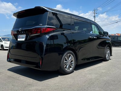 TOYOTA ALPHARD - 3