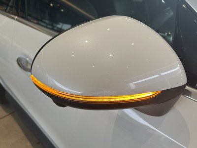 2024 Mercedes-BENZ GLC thumbnail 38