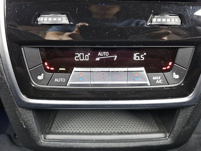 2020 BMW X6 缩略图 31