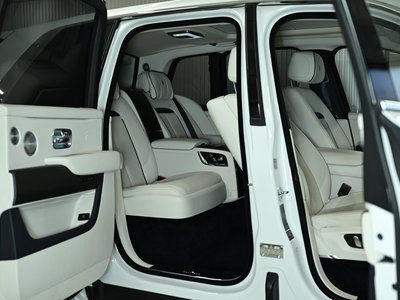 صورة 61 لـ 2018 ROLLS-ROYCE CULLINAN