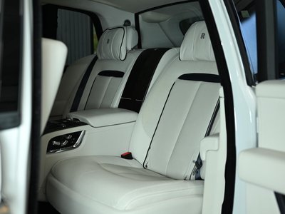 صورة 36 لـ 2018 ROLLS-ROYCE CULLINAN