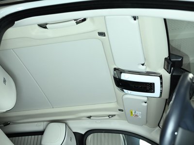 صورة 58 لـ 2018 ROLLS-ROYCE CULLINAN